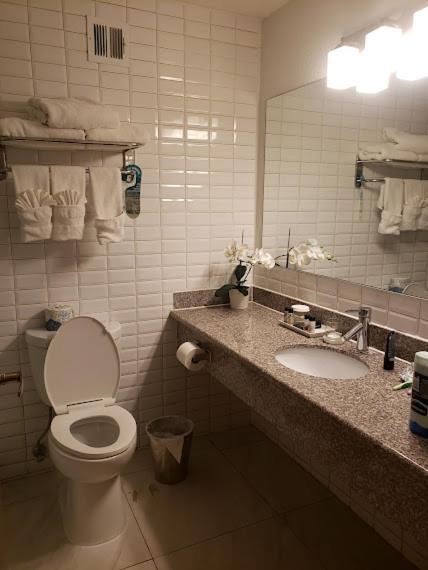 West Wing Hotel, Ascend Collection