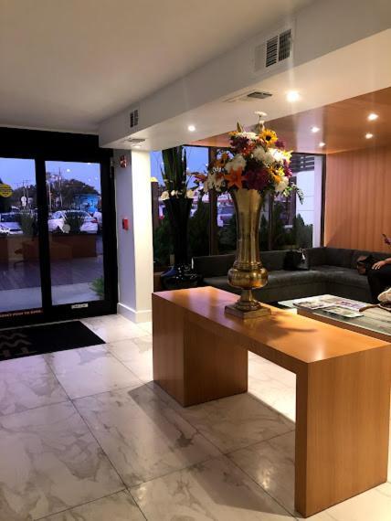 West Wing Hotel, Ascend Collection Hotel