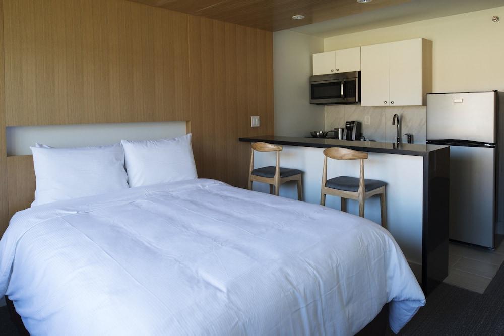 West Wing Hotel, Ascend Collection Tampa
