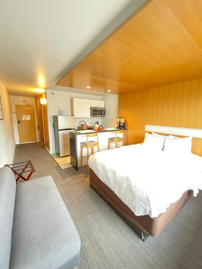 West Wing Hotel, Ascend Collection 3* Tampa