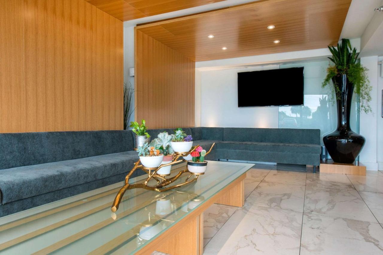West Wing Hotel, Ascend Collection Hotel 3*