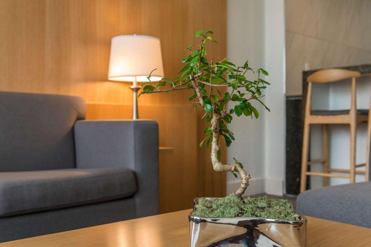 West Wing Hotel, Ascend Collection Hotel 3*